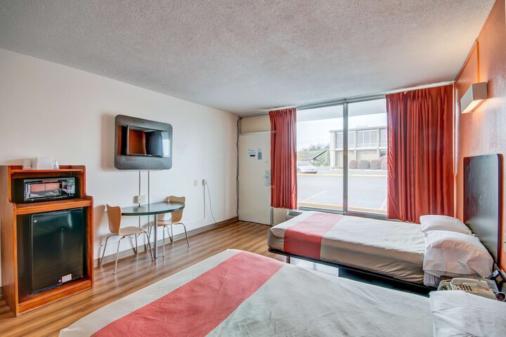 Room 5 of 29