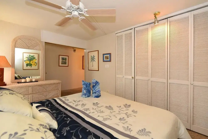 Room 2 of 22