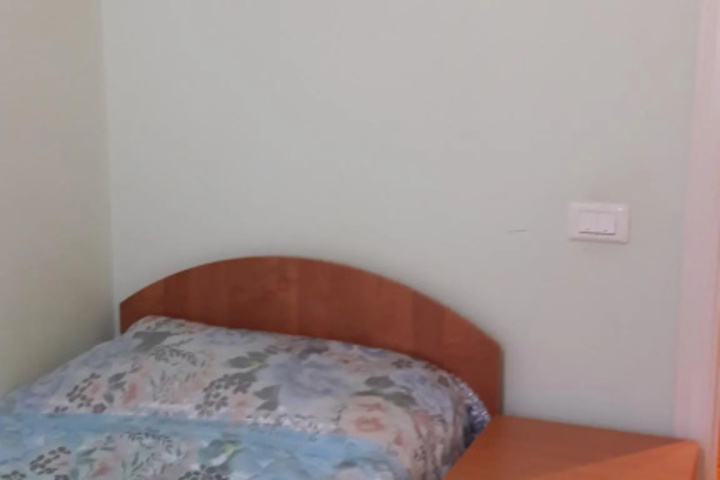 Room 30 of 34