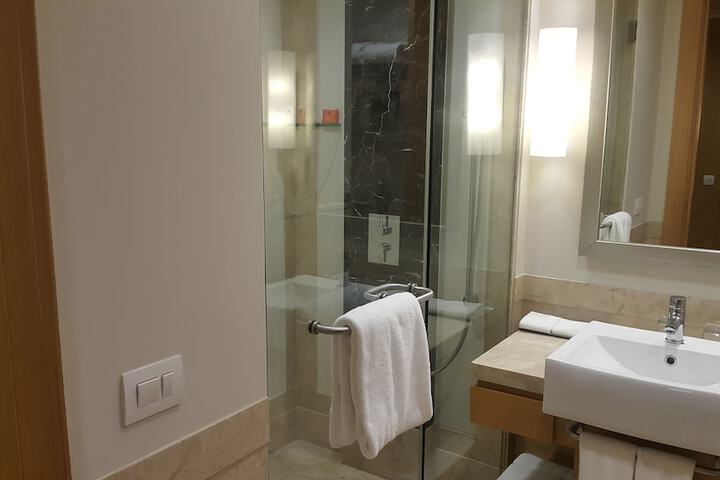Room 29 of 57