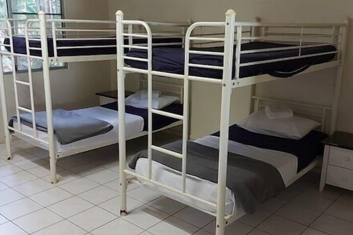 Room 16 of 54