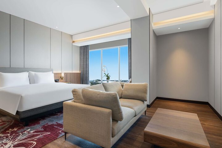Room 17 of 77