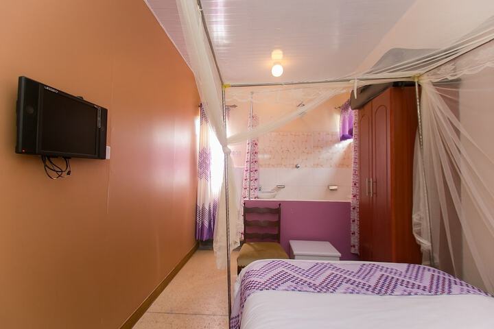 Room 72 of 163