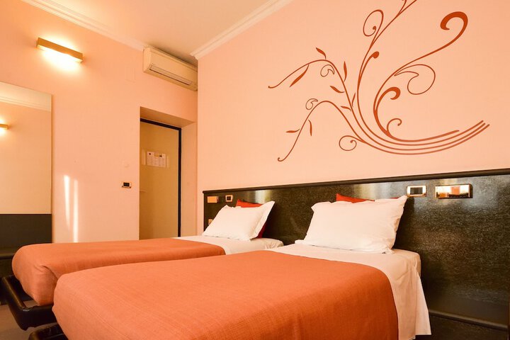 Room 10 of 49