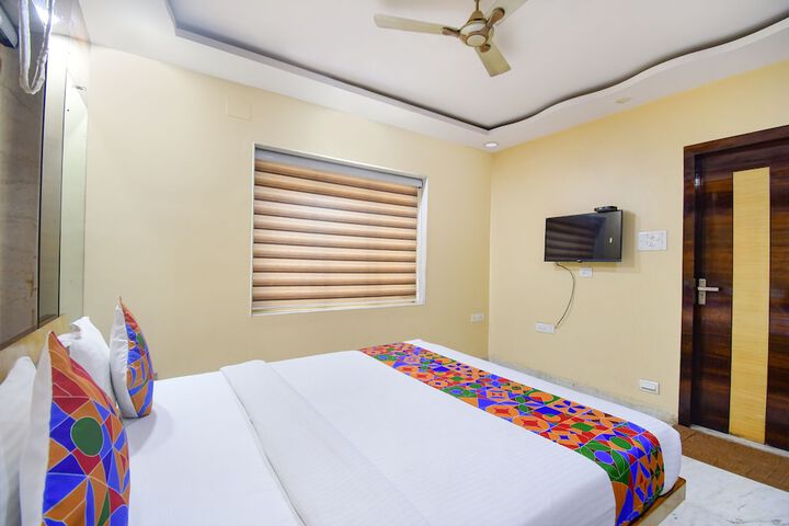 Room 14 of 29