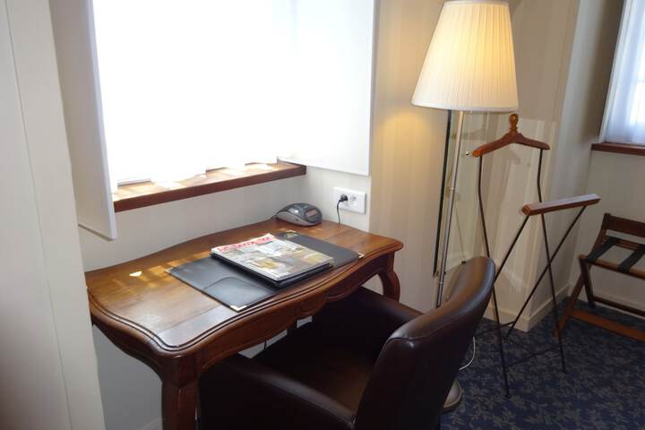 Room 37 of 59
