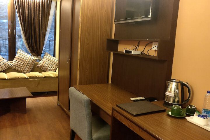 Room 16 of 61