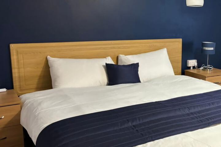 Room 11 of 31
