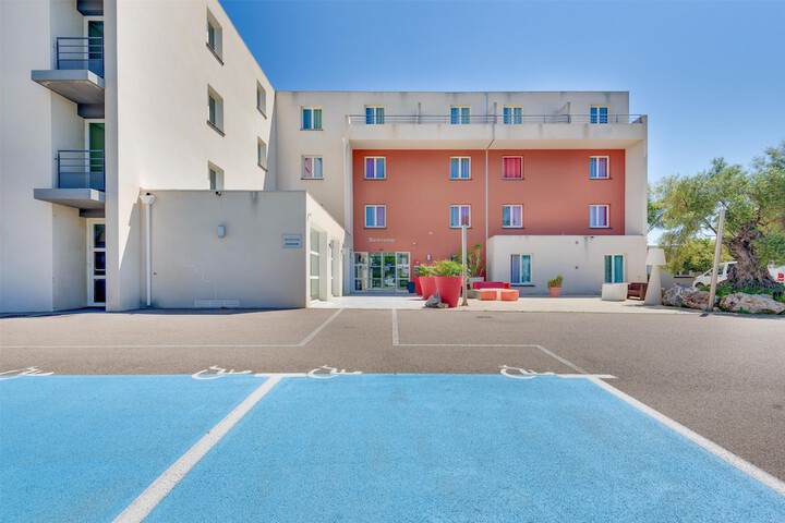 Hotel 88 of 93