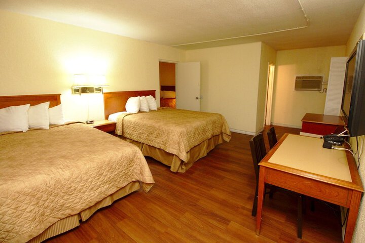 Room 12 of 95