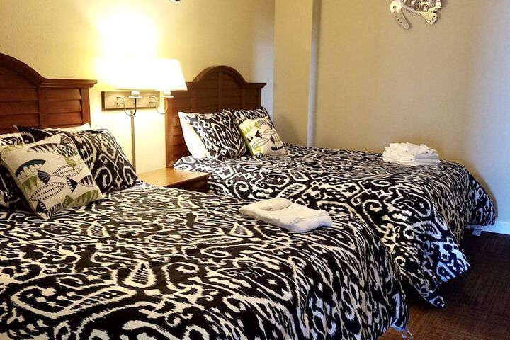 Room 11 of 25