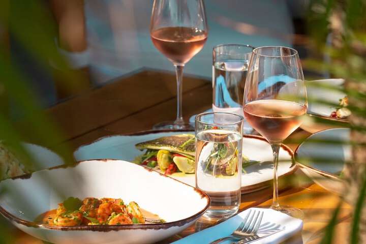 Dining 56 of 78