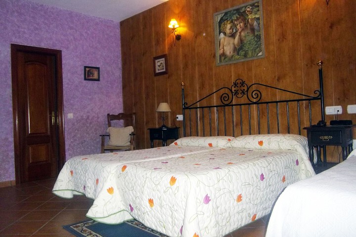 Room 7 of 74