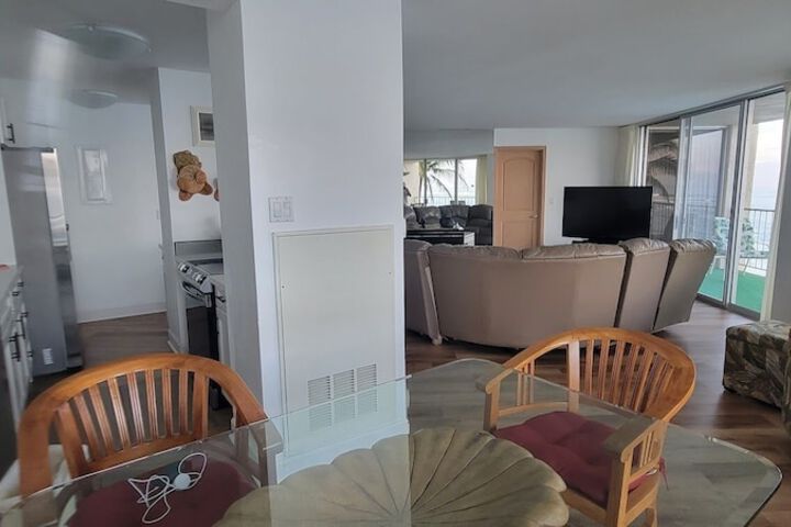 Room 81 of 484