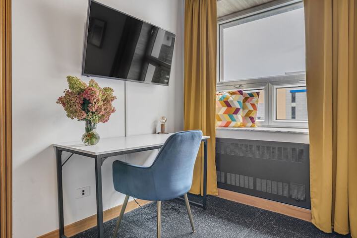 Room 27 of 147