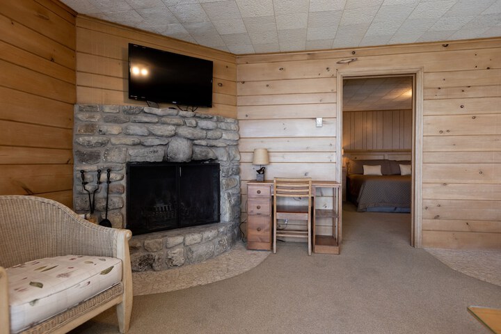 Room 107 of 220