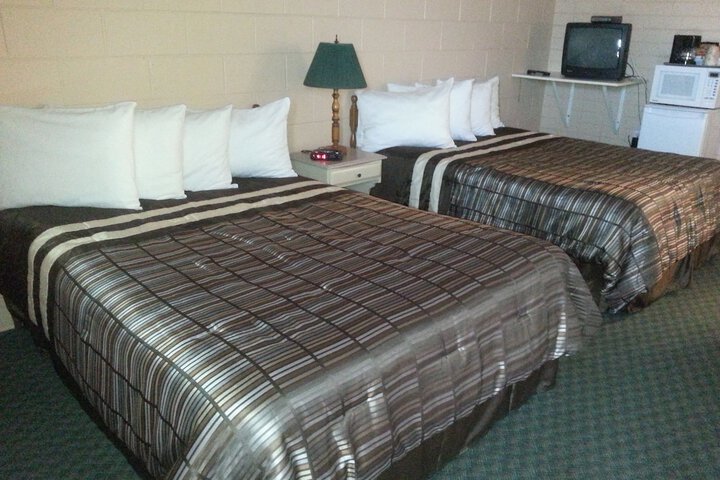 Room 2 of 18