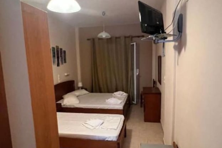 Room 22 of 46