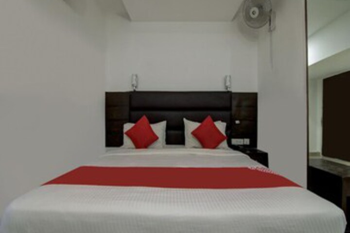 Room 15 of 31