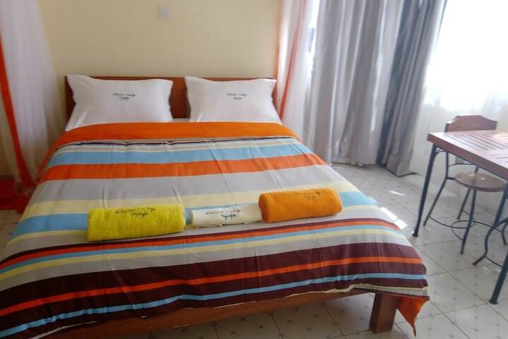 Room 6 of 22