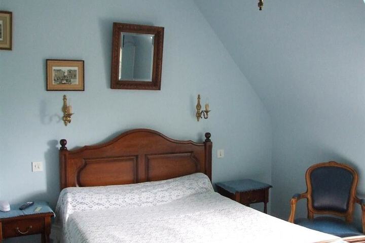 Room 2 of 47