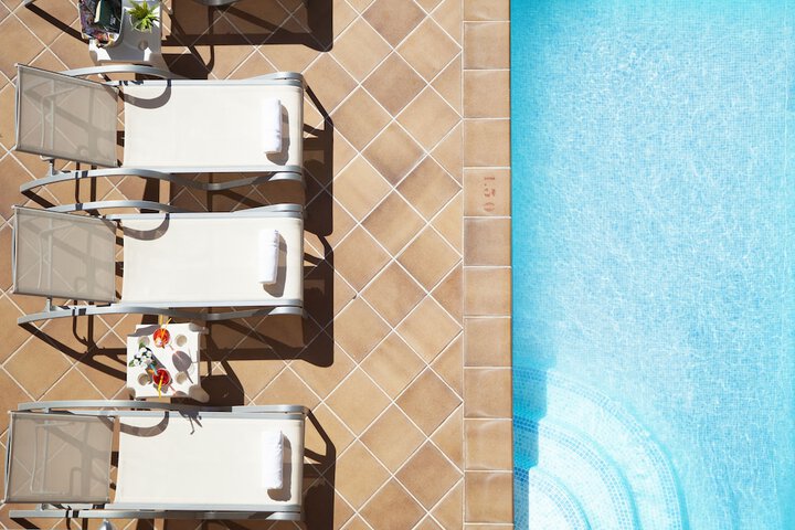 Pool Hotel
