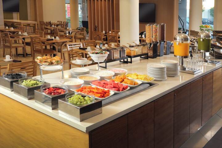 Breakfast/Coffee Service 66 of 95