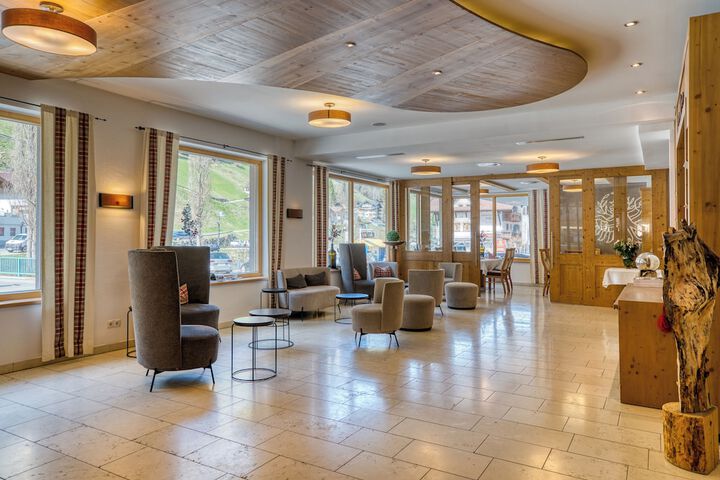 Hotel Interior 2 of 131