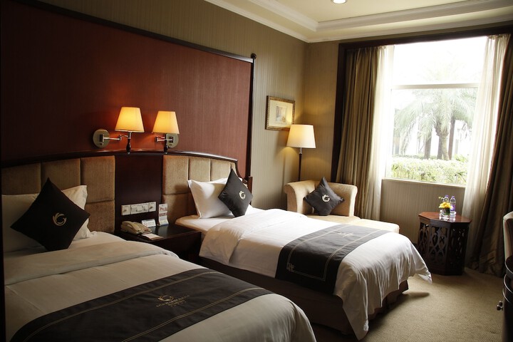 Room 19 of 53