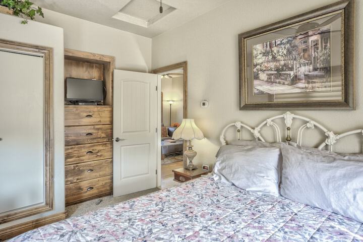 Room 4 of 57