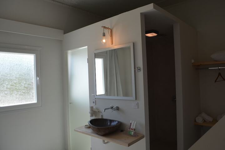 Room 14 of 47