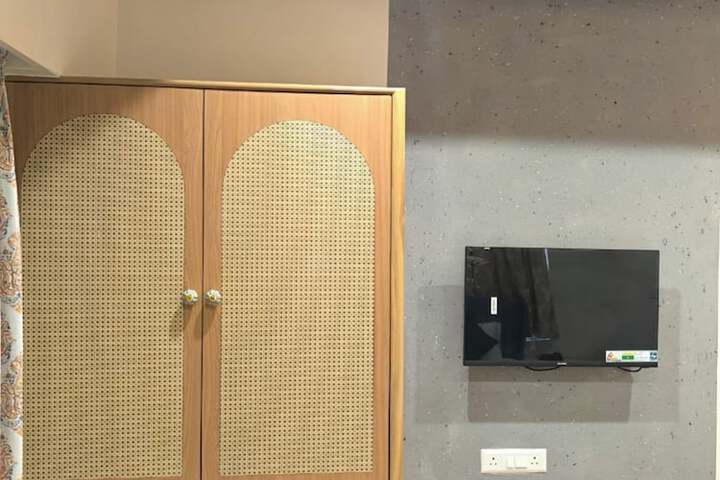 Room 11 of 121