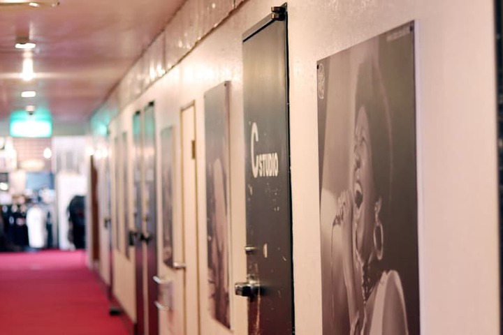 Ballroom/Hall 46 of 50