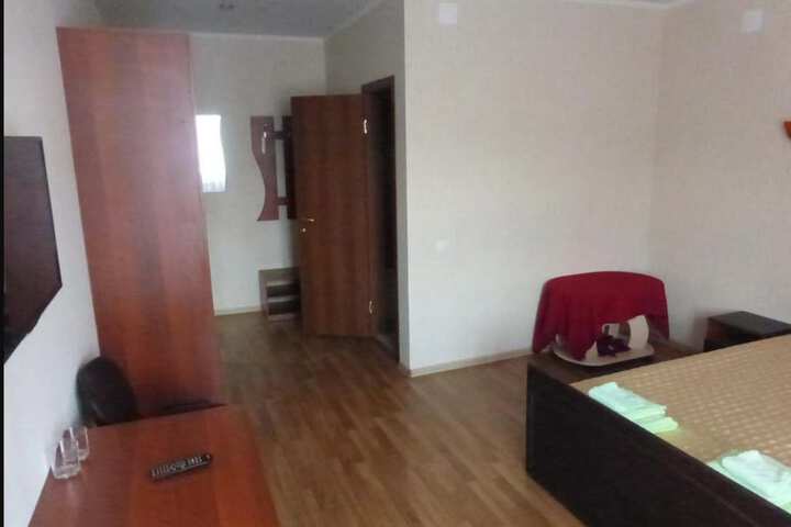 Room 2 of 13