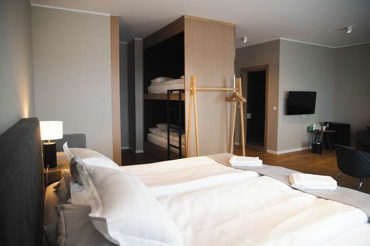 Room 31 of 89
