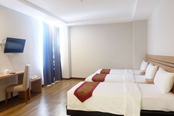 Room 9 of 22