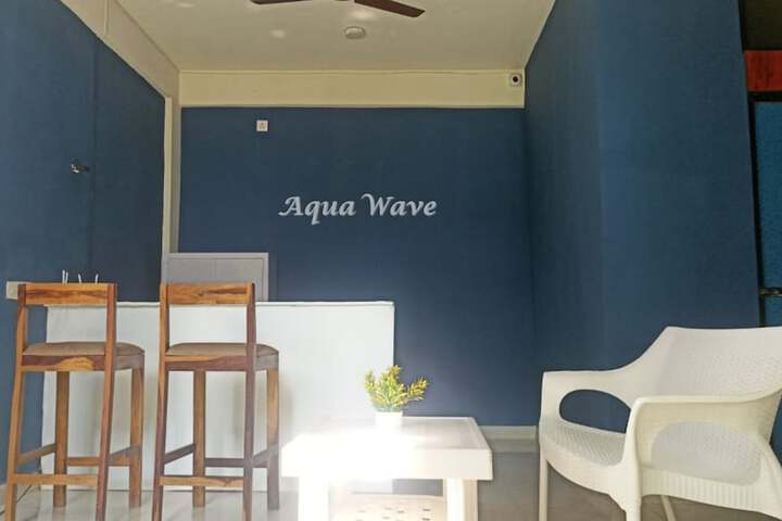Aqua Wave by YogiTree Hotels
