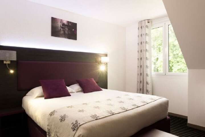 Room 14 of 53