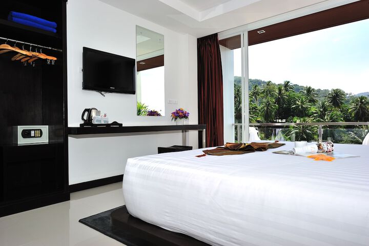 Room 3 of 41