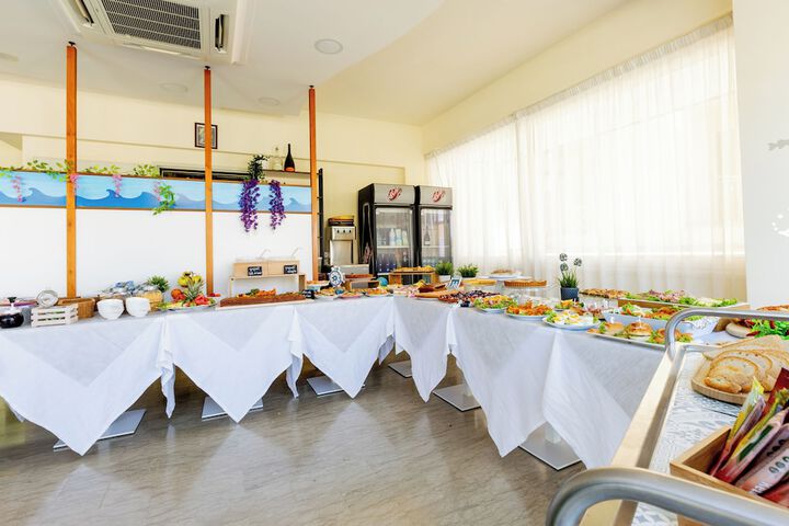 Dining 82 of 161