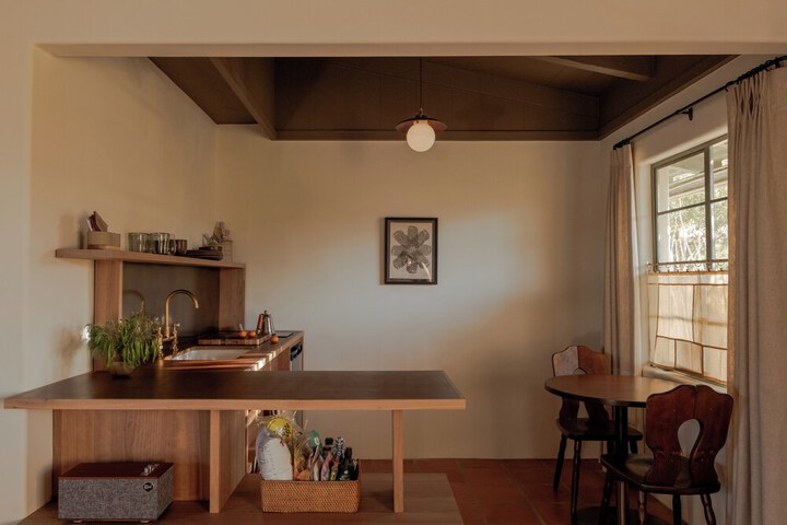 Room 14 of 22