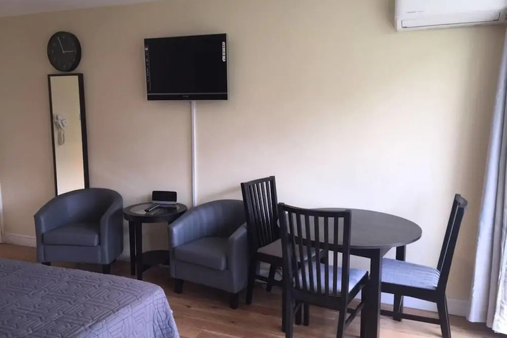 Room 3 of 14