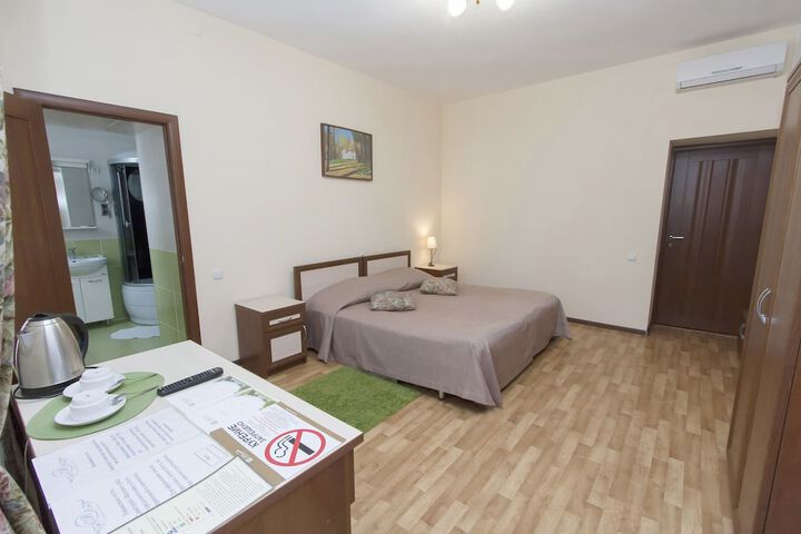 Room 8 of 63