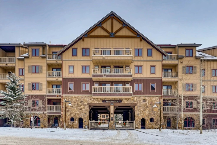 Exterior of Newly Renovated 4br Red Hawk Townhome 2338- Kids Ski Free 4 Bedroom Townhouse