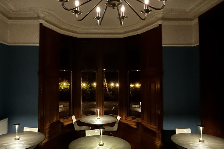 Dining 82 of 158