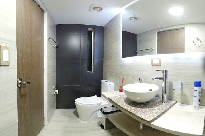 Room 18 of 57