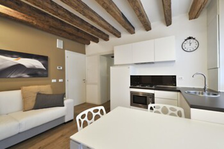 Room 29 of 46