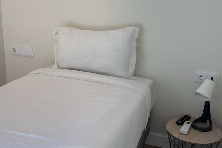 Room 16 of 22