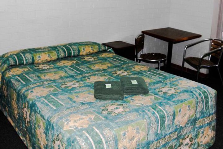 Room 8 of 24