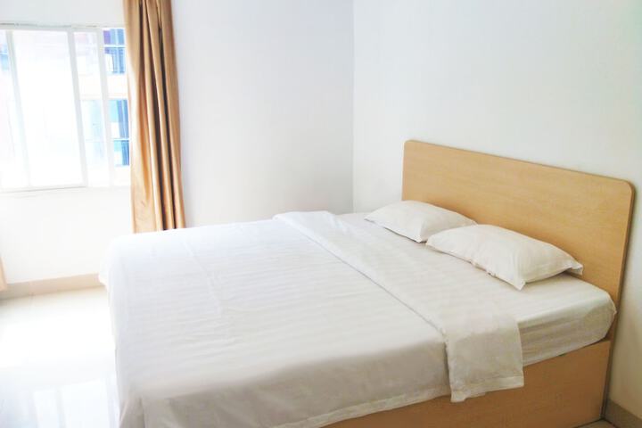 Room 7 of 36